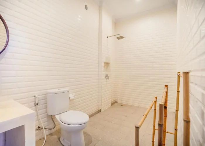 Guest house Yogi 4*