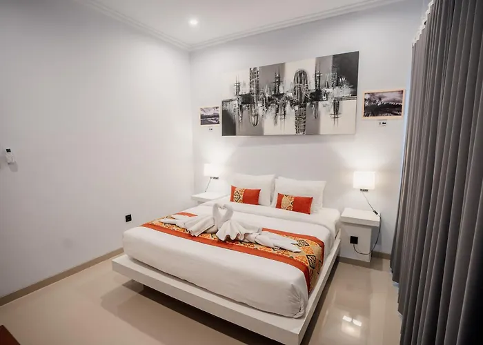 Yogi Guest house 4*